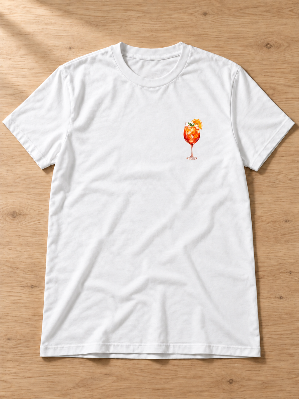 Camiseta Aperol Spritz branca-frente na bancada